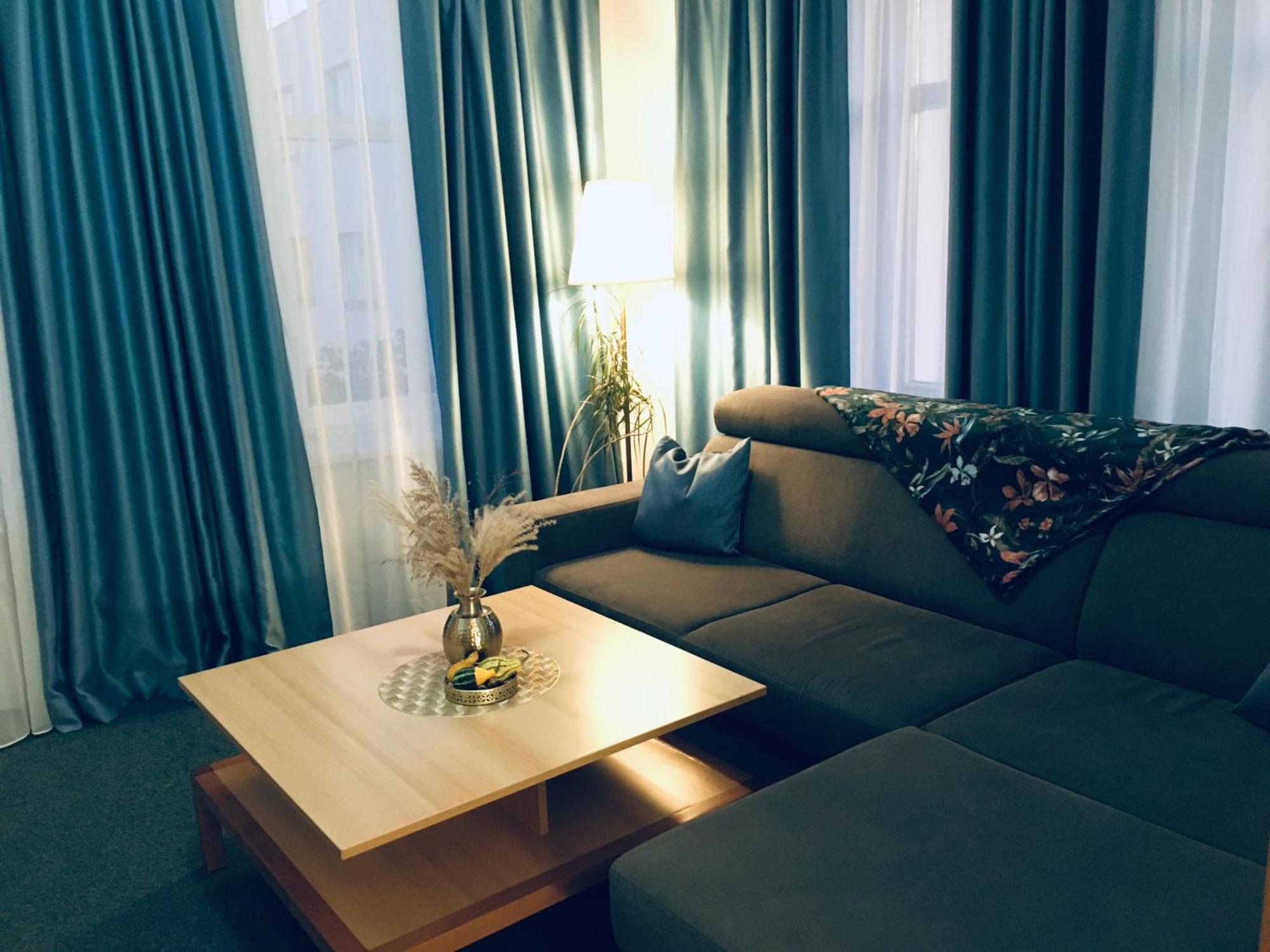 Penzion Hotelu Central Dvůr Králové nad Labem Esterno foto