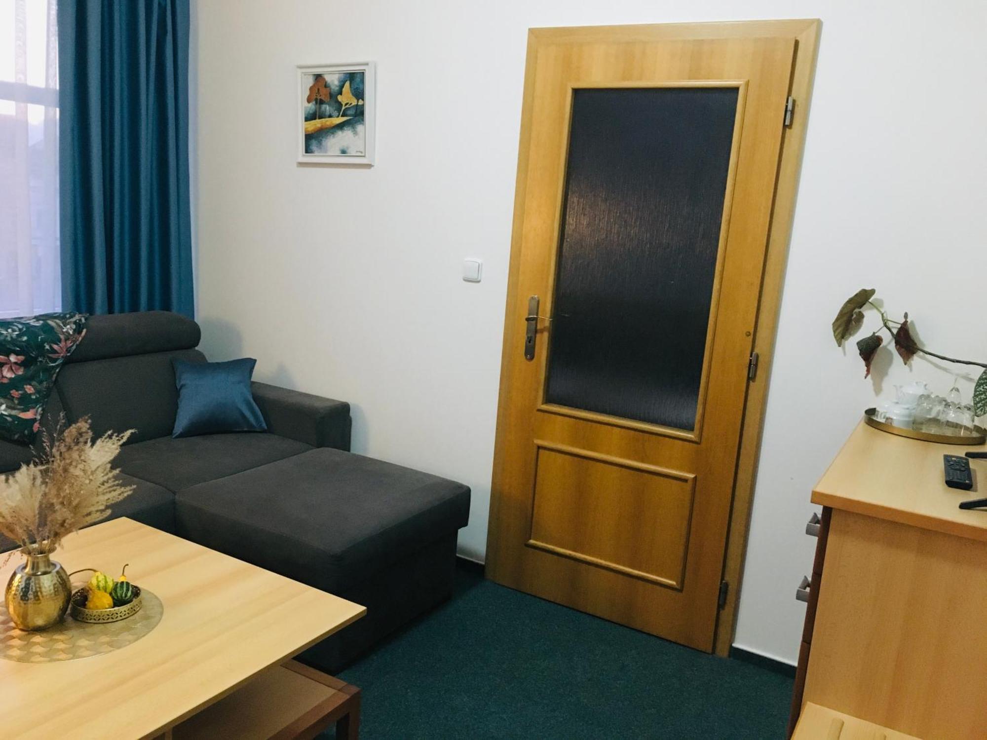Penzion Hotelu Central Dvůr Králové nad Labem Esterno foto